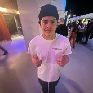 Meet your Posher, Zander